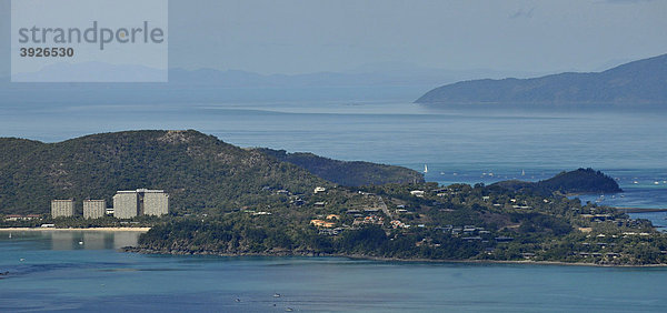 Luftaufnahme Hotelanlage Hamilton Island  Whitsunday Islands National Park  Queensland  Australien