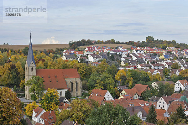Blick vom Oberen Torturm auf Schillerstadt Marbach am Neckar mit Alexanderkirche  Baden-Württemberg  Deutschland  Europa