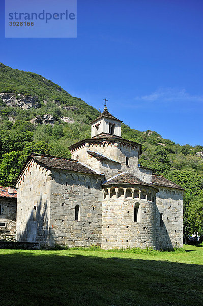 Romanische Kirche San Giovanni Battista  Montorfano  Lago Maggiore  Piemont  Italien  Europa
