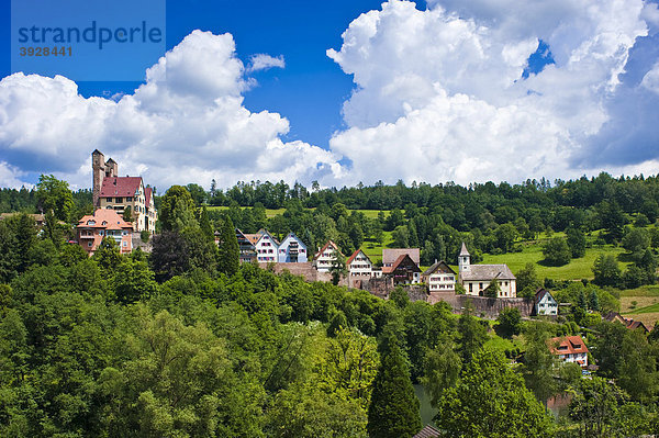 Ortsansicht mit Burg  Berneck  Schwarzwald  Baden-Württemberg  Deutschland  Europa