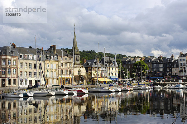Hafen  Honfleur  Provinz Calvados  Normandie  Frankreich  Europa