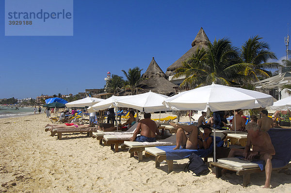 Strand an der Playa del Carmen  Caribe  Quintana Roo Staat  Riviera Maya  Halbinsel Yucatan  Mexiko