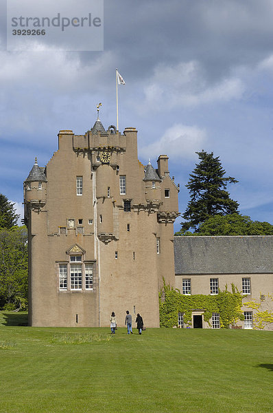 Burg Crathes Castle  Aberdeenshire  Schottland  Vereinigtes Königreich  Europa