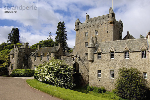 Burg Cawdor Castle bei Inverness  Inverness-shire  Northern Highlands  Schottland  Vereinigtes Königreich  Europa