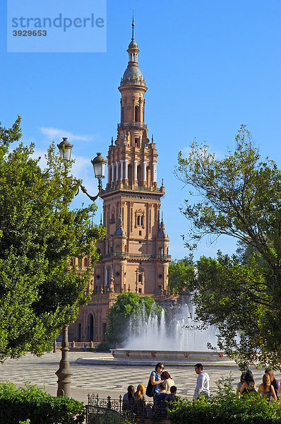 Plaza de EspaÒa Platz im MarÌa Luisa Park  Sevilla  Andalusien  Spanien  Europa