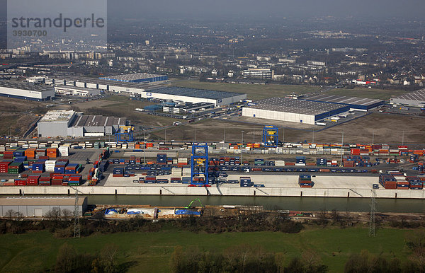 Hafen und Logistikzentrum Duisburg Logport am Rhein  Duisburg  Nordrhein-Westfalen  Deutschland  Europa