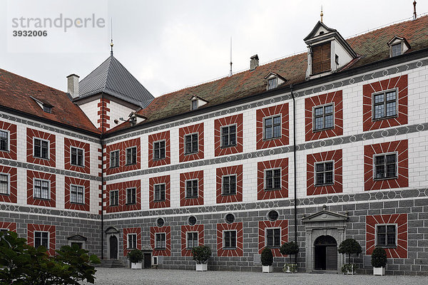 Fürstliches Schloss Wolfegg  Innenhof  Allgäu  Oberschwaben  Baden-Württemberg  Deutschland  Europa