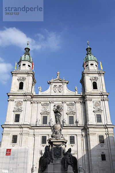 Salzburger Dom  Westfassade  Salzburg  Österreich  Europa