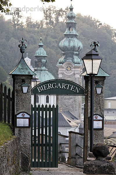 Eingang zum Biergarten  Traditionsgaststätte Stieglkeller  Altstadt  Salzburg  Österreich  Europa