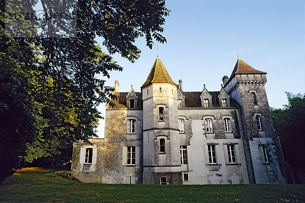 Kleines Schloss  Ch‚teau des Salles  Saint-Fort sur Gironde  Charente-Maritime  Frankreich  Europa