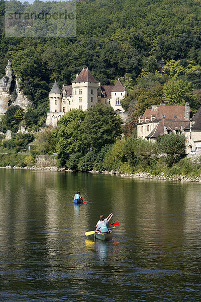 La Roque-Gageac  Kanu  Boot  Dordogne-Tal  Aquitanien  Frankreich  Europa