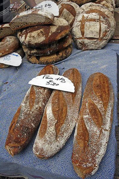 Brot  Markt  Sarlat-la-CanÈda  Dordogne  Aquitanien  Frankreich  Europa