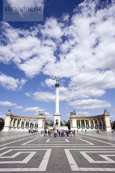 Heldenplatz  Hosök tere  Budapest  Ungarn  Osteuropa