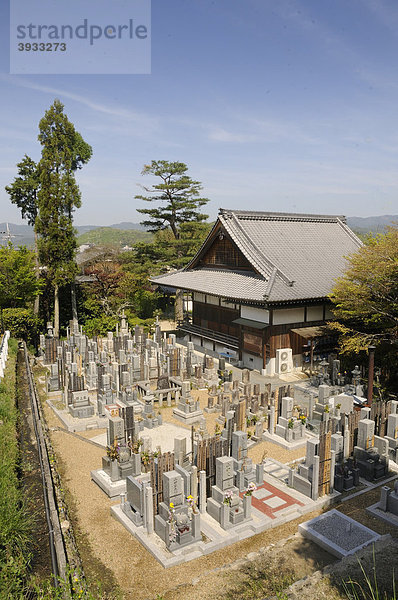 Buddhistischer Friedhof am Enkoji-Tempel  Ichijoji  Kyoto  Japan  Ostasien  Asien