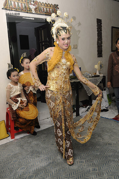 Braut in Yogjakarta  Mitteljava  Indonesien  Südostasien
