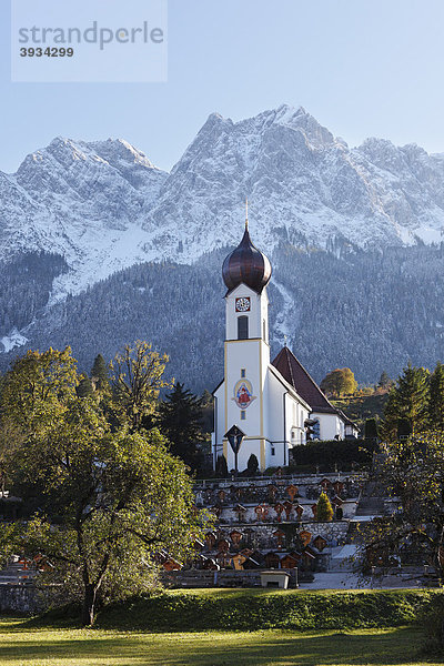 Grainau gegen Wetterstein-Gebirge  Werdenfelser Land  Oberbayern  Bayern  Deutschland  Europa