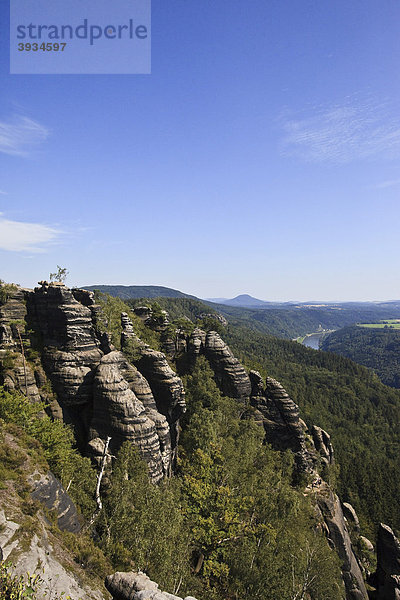 Blick von den Schrammsteinen  Sächsische Schweiz  Elbsandsteingebirge  Sachsen  Deutschland  Europa