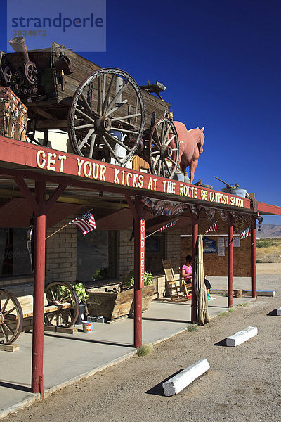 Rastplatz und Gaststätte entlang der historischen Route 66  Antares  Kingman  Arizona  USA  Nordamerika