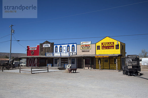Souvenirläden entlang der historischen Route 66  Antares  Kingman  Arizona  USA  Nordamerika