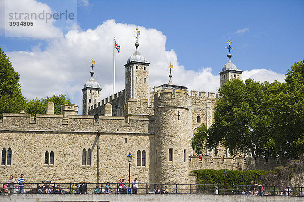 Tower of London  Königlicher Palast und Festung  Blick von der Themse  Tower Hamlets  Docklands  London  England  Vereinigtes Königreich  Europa