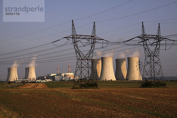Das Kernkraftwerk Dukovany der Czech Power Company  Südmähren  Tschechische Republik  Europa  Dukovany  Südmaehren