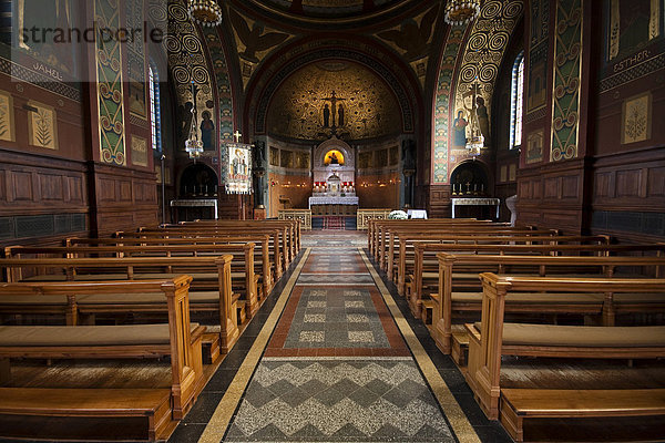 Innenansicht der Beuroner Klosterkirche im oberen Donautal  Landkreis Sigmaringen  Baden-Württemberg  Deutschland  Europa