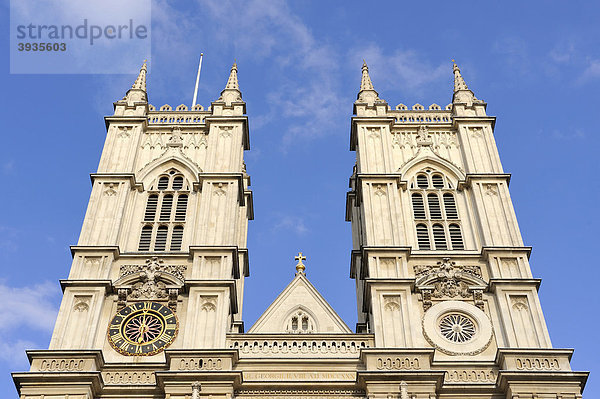Die Doppeltürme der Westminster Abbey  London  England  Großbritannien  Europa