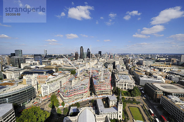Blick über die Stadt London  England  Großbritannien  Europa