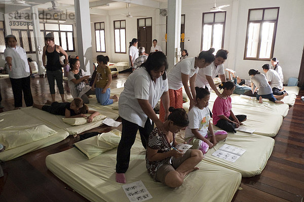 Schule für traditionelle Thaimassage  Bangkok  Thailand  Asien