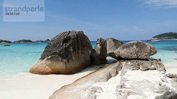 Granitfelsen am Strand  Similan-Inseln  Granit-Inseln  Andamanensee  Indischer Ozean  Phang Nga  Thailand  Asien
