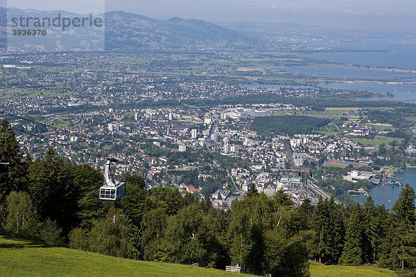 Blick aus der Pfänderbahn auf Bregenz  Pfänder  Bodensee  Vorarlberg  Österreich  Europa