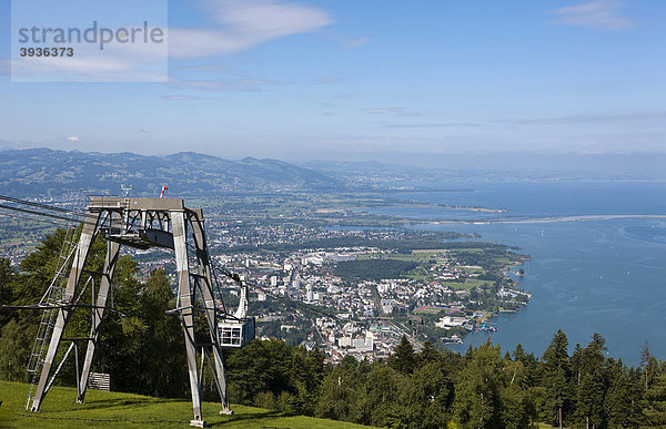 Blick aus der Pfänderbahn auf Bregenz  Pfänder  Bodensee  Vorarlberg  Österreich  Europa