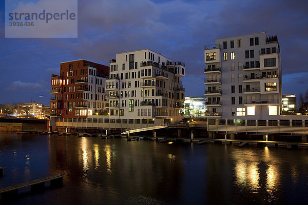 Moderne Luxuswohnungen am Westhafen mit direktem Bootsanleger  Westhafenplatz  Frankfurt am Main  Hessen  Europa