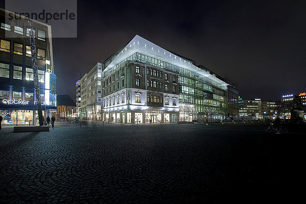 Geschäftshaus am Steinweg und Rathenauplatz in Frankfurt  Hessen  Deutschland  Europa