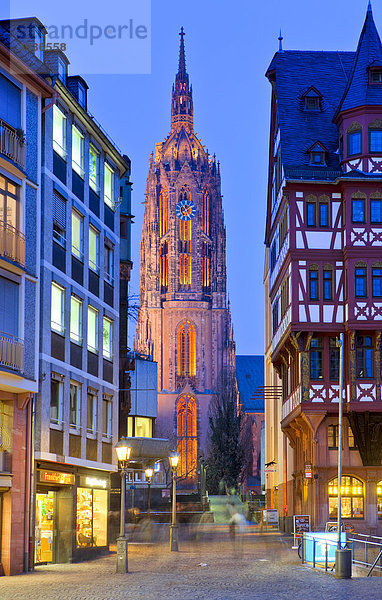 Römerberg mit dem Kaiserdom St. Bartholomäus  Römerberg  Frankfurt am Main  Hessen  Deutschland  Europa