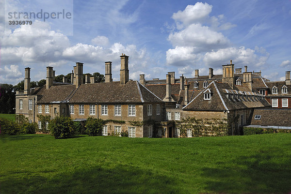 Boughton House vom Garten aus gesehen  Geddington  Kettering  Northamptonshire  England  Großbritannien  Europa