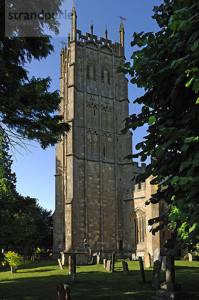 Turm der gotischen Saint James' Church  Church Street  Chipping Campden  Gloucestershire  England  Großbritannien  Europa