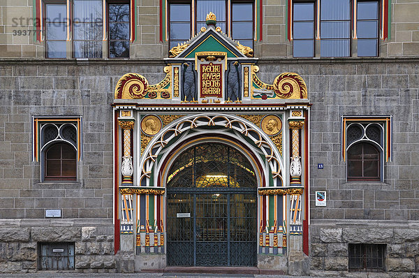 Dekoratives Eingangsportal vom Landgericht  Bauzeit 1901 - 1905  Architekt Karl Illert  Hansering 13  Halle Saale  Sachsen-Anhalt  Deutschland  Europa
