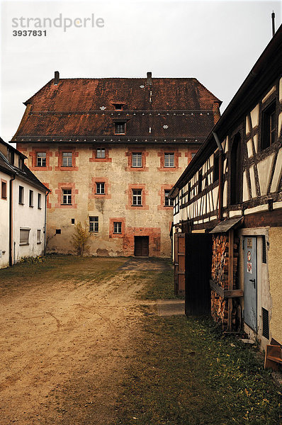 Schloss  1717  mit Nebengebäuden  Velden an der Pegnitz  Mittelfranken  Bayern  Deutschland  Europa