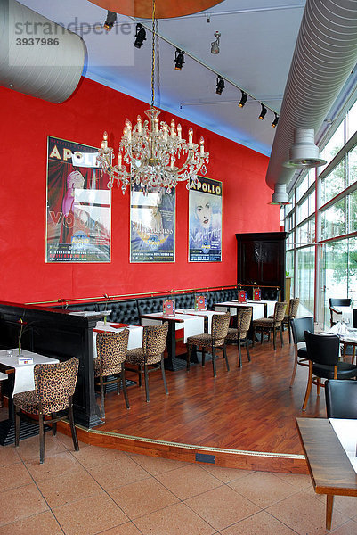 Roncalli's Apollo Variete  Bar Cafe Restaurant Variete unter der Rheinkniebrücke  Carlstadt  Düsseldorf  Nordrhein-Westfalen  Deutschland  Europa