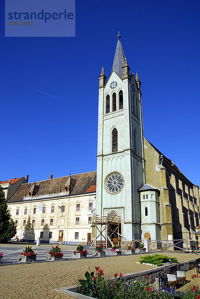 Gotische Pfarrkirche  Gotikus plebaniatemplom Kirche  Keszthely am Plattensee  Balaton  Ungarn  Europa