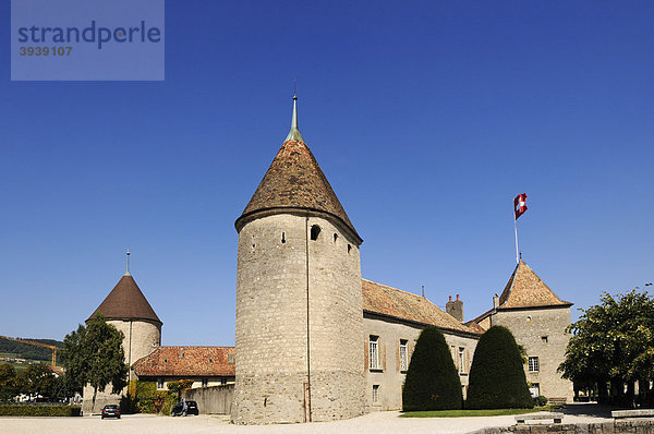 Chateau de Rolle  Lausanne  Genfer See  Kanton Waadt  Schweiz  Europa Kanton Waadt