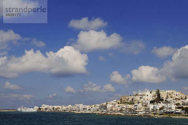 Hafen und Altstadtviertel Castro  Naxos  Kykladen  Griechenland  Europa