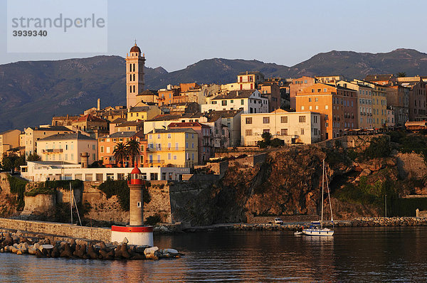 Hafen von Bastia  Korsika  Frankreich  Europa