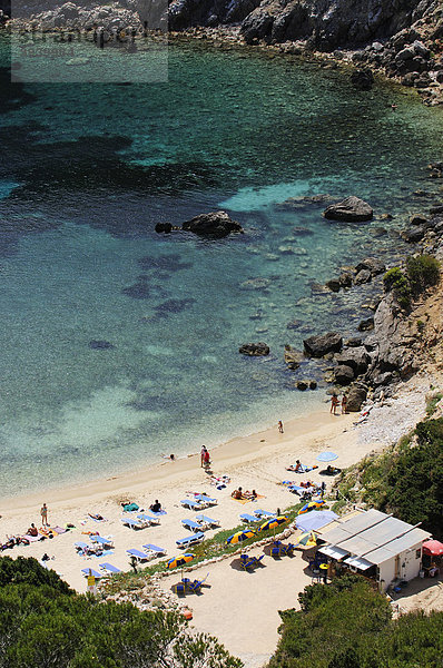 Strand  Cala d'en Serra  Portinatx  Ibiza  Pityusen  Balearen  Spanien  Europa