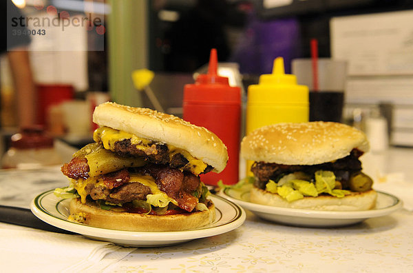 Hamburger in Milt's Stop & Eat  Moab  Utah  USA