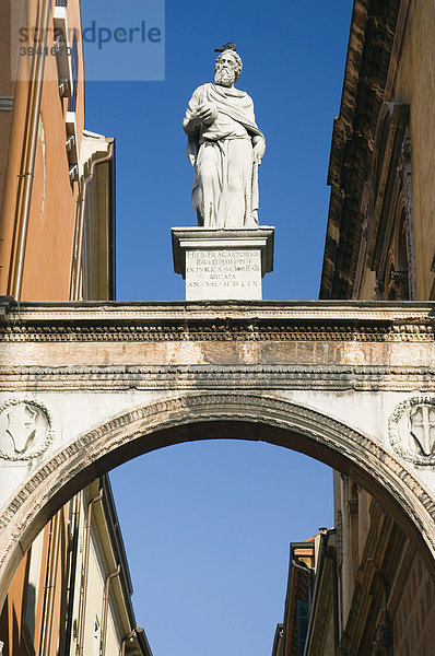 Statue  Piazza dei Signori  Verona  Venetien  Italien  Europa