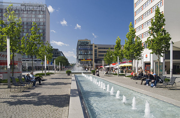 Prager Straße  Fußgängerzone und Einkaufsstraße  Dresden  Sachsen  Deutschland  Europa