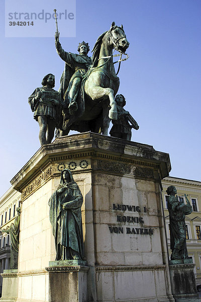 Reiterstandbild  Denkmal für Ludwig I  München  Oberbayern  Deutschland  Europa