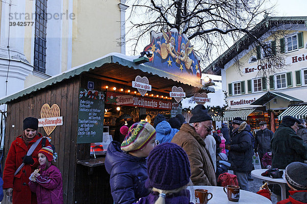 Weihnachtsmarkt in Prien  Chiemsee  Chiemgau  Oberbayern  Deutschland  Europa